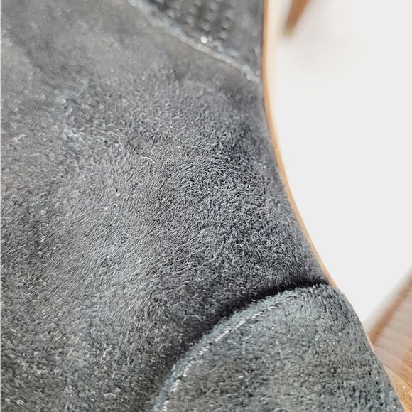 7 For All Mankind - Picture 12 of 16